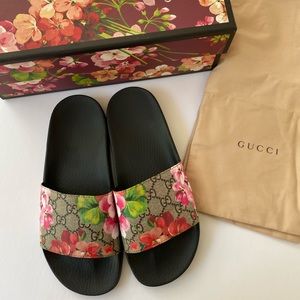 Gucci Blooms Slide Sandals